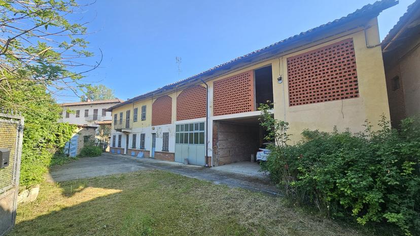 Casa indipendente in Regione Valle 20, Castell'Alfero — foto 4 di 5