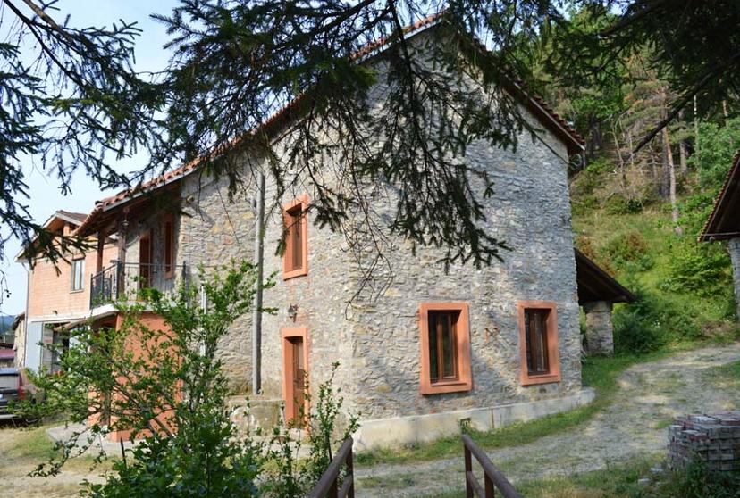 Villa in Dopo Chiesetta a Destra, Giusvalla — foto 2 di 5