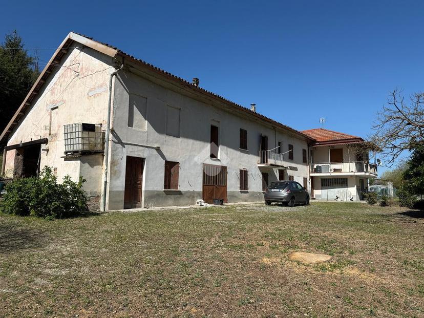 Casa indipendente in Regione Rocchea 33, Canelli — foto 2 di 5