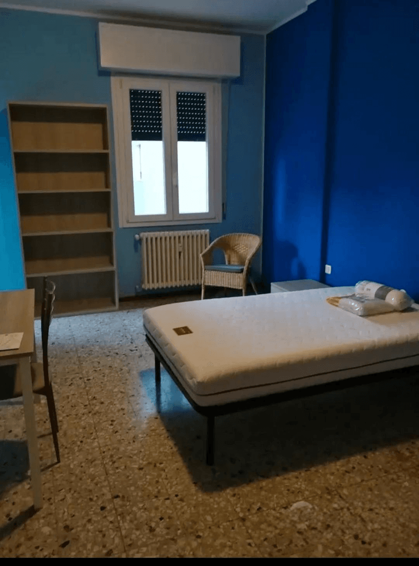 Stanza in appartamento in Via della Taccona, Monza — foto 2 di 5