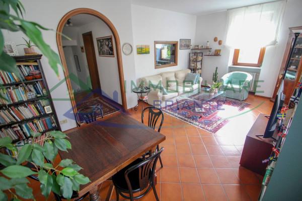 Villa in Via Mario Greppi, Angera