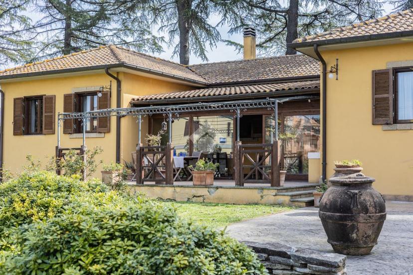 Villa in Via Cassia Botte, Vetralla — foto 5 di 5