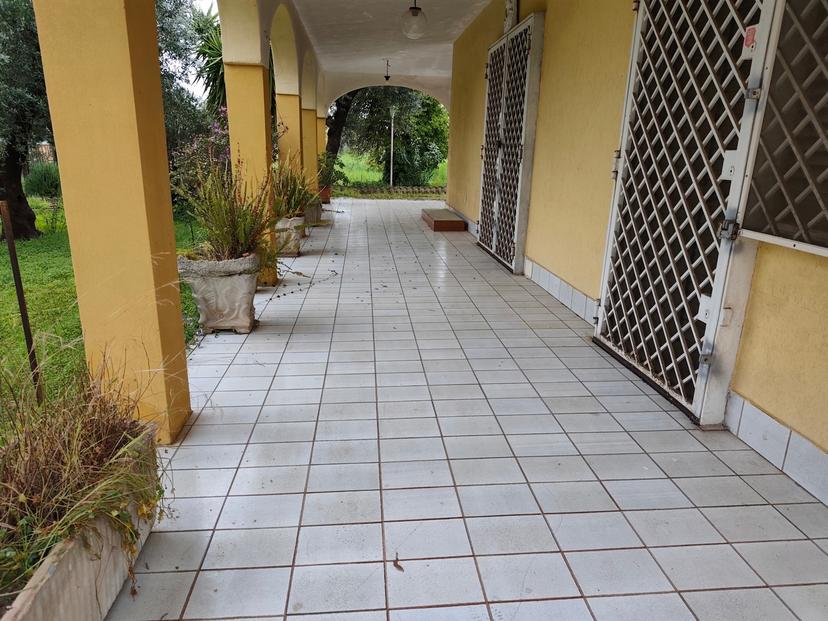 Villa in Via Pendinelli, Torricella — foto 3 di 5