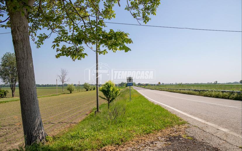 Casa indipendente in Argine di Confine Luia 32, Bondeno — foto 2 di 5