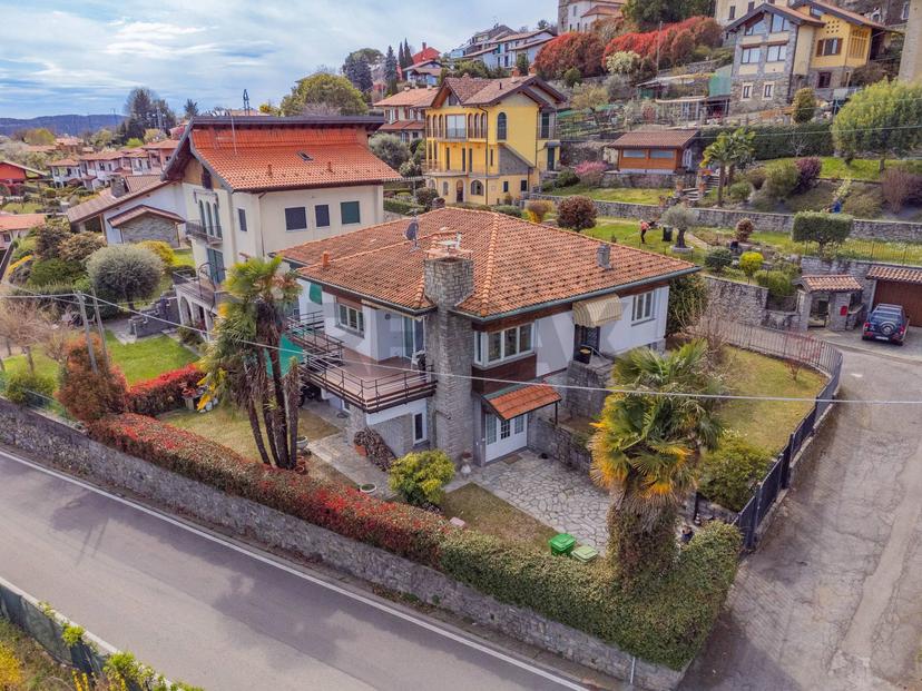 Villa, Massino Visconti — foto 3 di 5