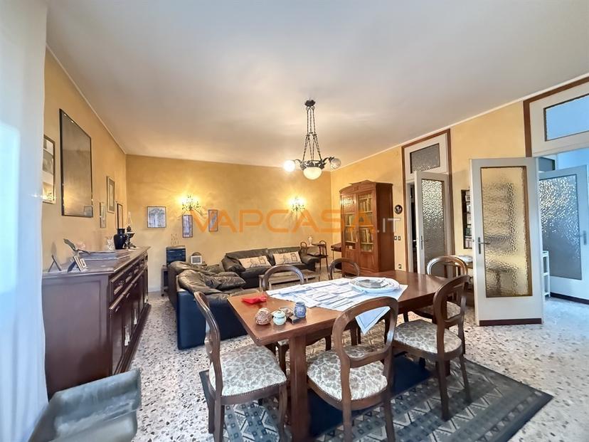 Casa indipendente in Via Fosse Ardeatine 10, Calcio — foto 4 di 5