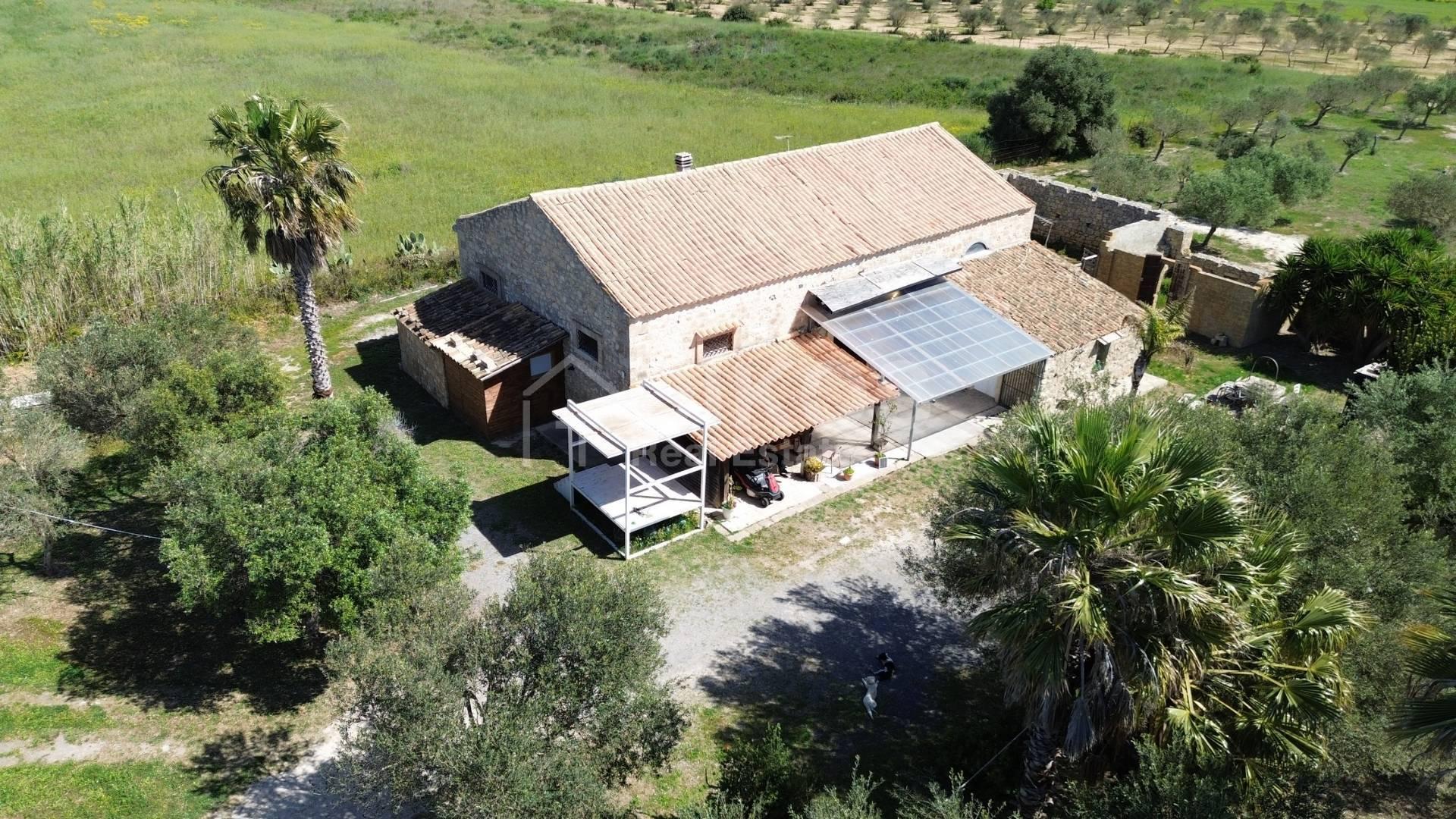Rustico in Contrada Cuba, Noto