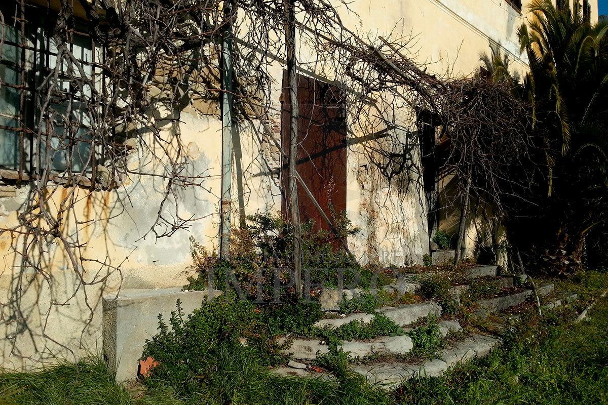 Casa indipendente in Strada Statale 1 Dir 12, Ventimiglia