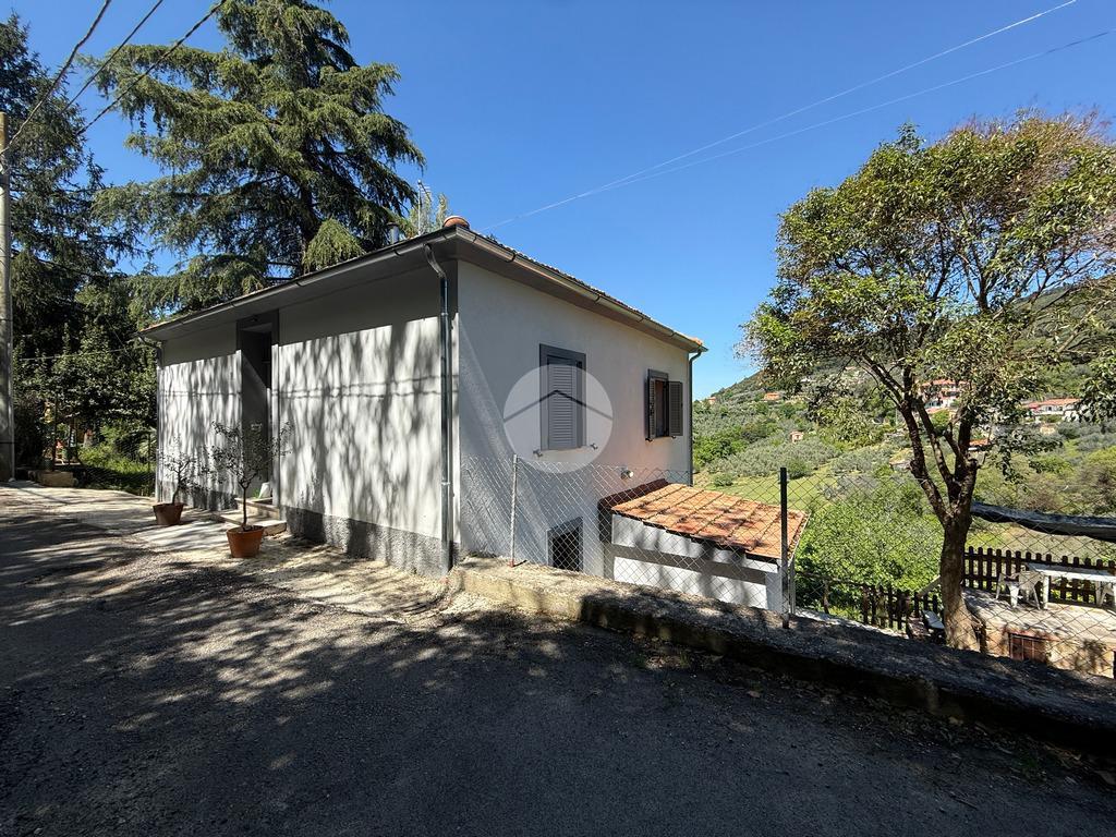 Casa indipendente in Vocabolo Colle Moricaro 6, Montebuono