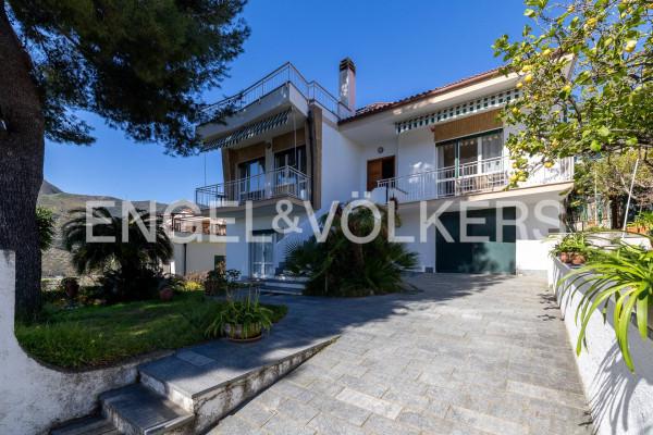 Villa in Via Colmanet, Borghetto Santo Spirito — foto 3 di 5