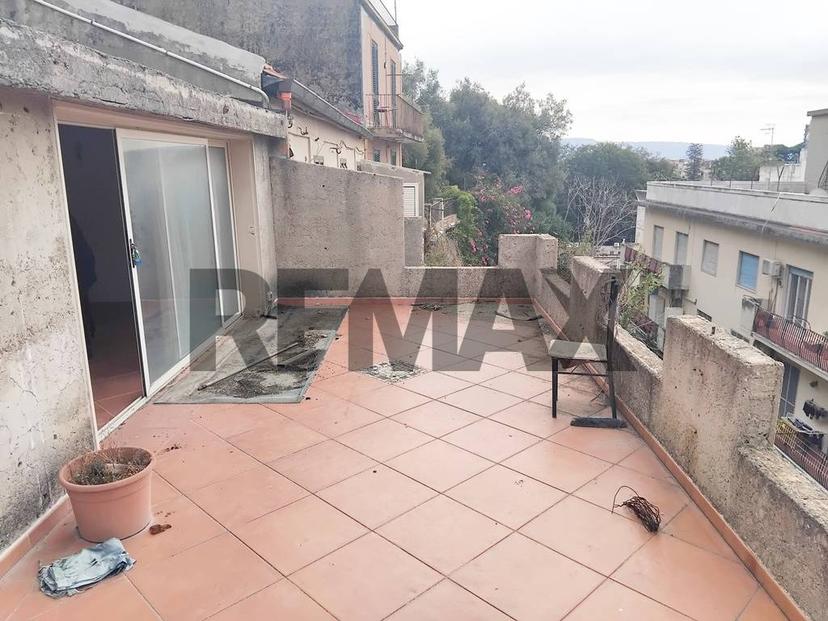 Casa indipendente in Merulla Snc, Messina