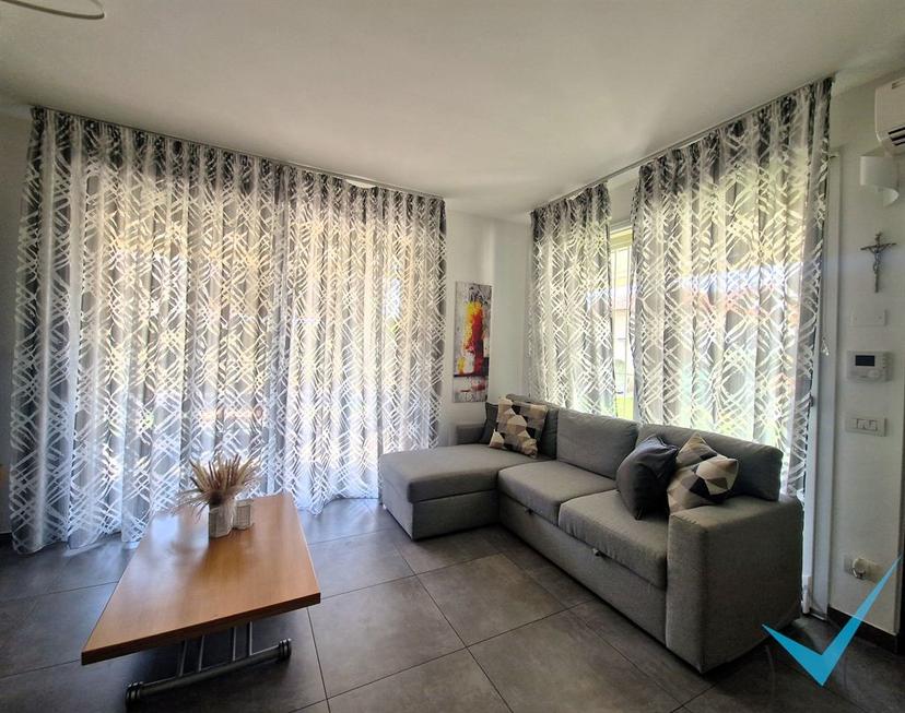 Trilocale in Via Ariosto 3, Bovisio-Masciago