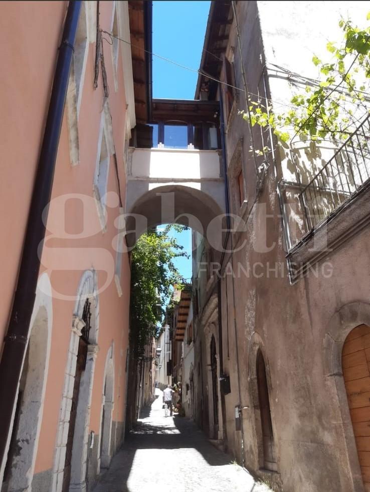 Appartamento in Via Beato Tommaso da Celano, Tagliacozzo — foto 4 di 5
