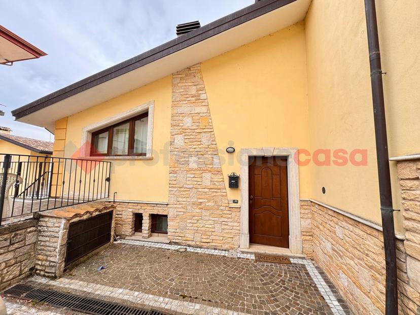 Casa indipendente in Via Vicolo Torto Snc, Castel di Sangro — foto 2 di 5