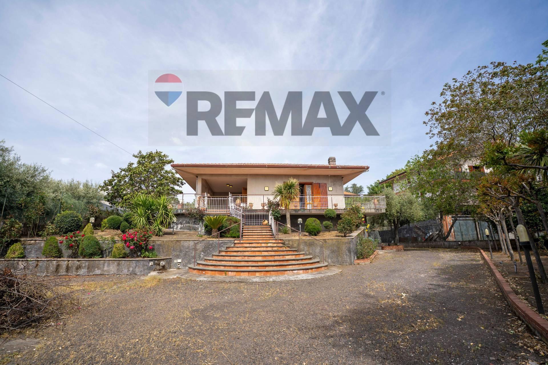 Villa in Via Dottor Giuffrida Snc, Ragalna