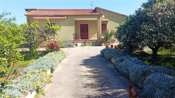 Casa indipendente in Via Cesaraccio 47, Sassari — foto 2 di 5