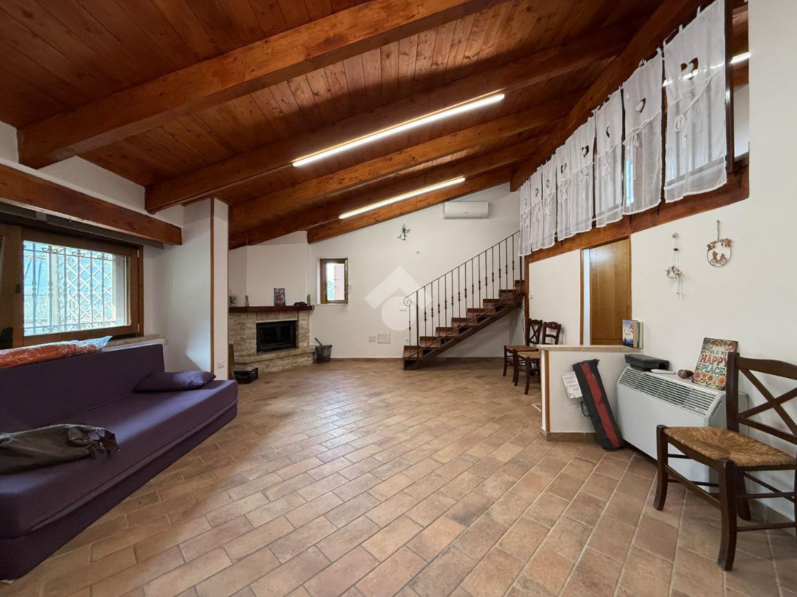 Casa indipendente in Contrada Traugnao 29, Sant'Agata de' Goti