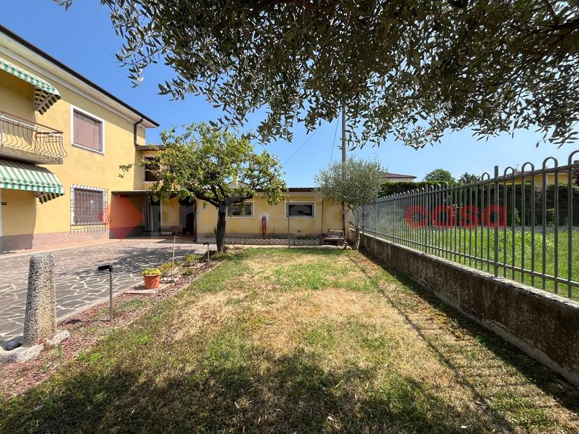 Casa indipendente in Viale l. Rossignoli, Trevenzuolo — foto 4 di 5