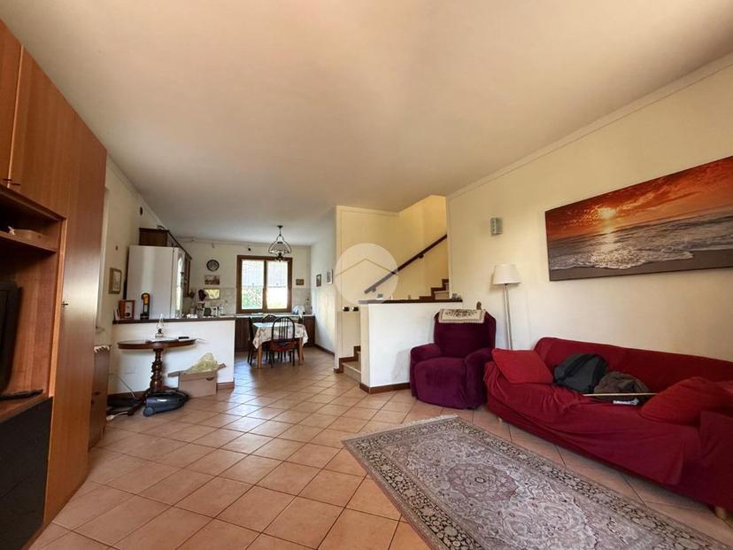 Villa in Via Fratelli Cervi 33, Borgo Virgilio — foto 4 di 5
