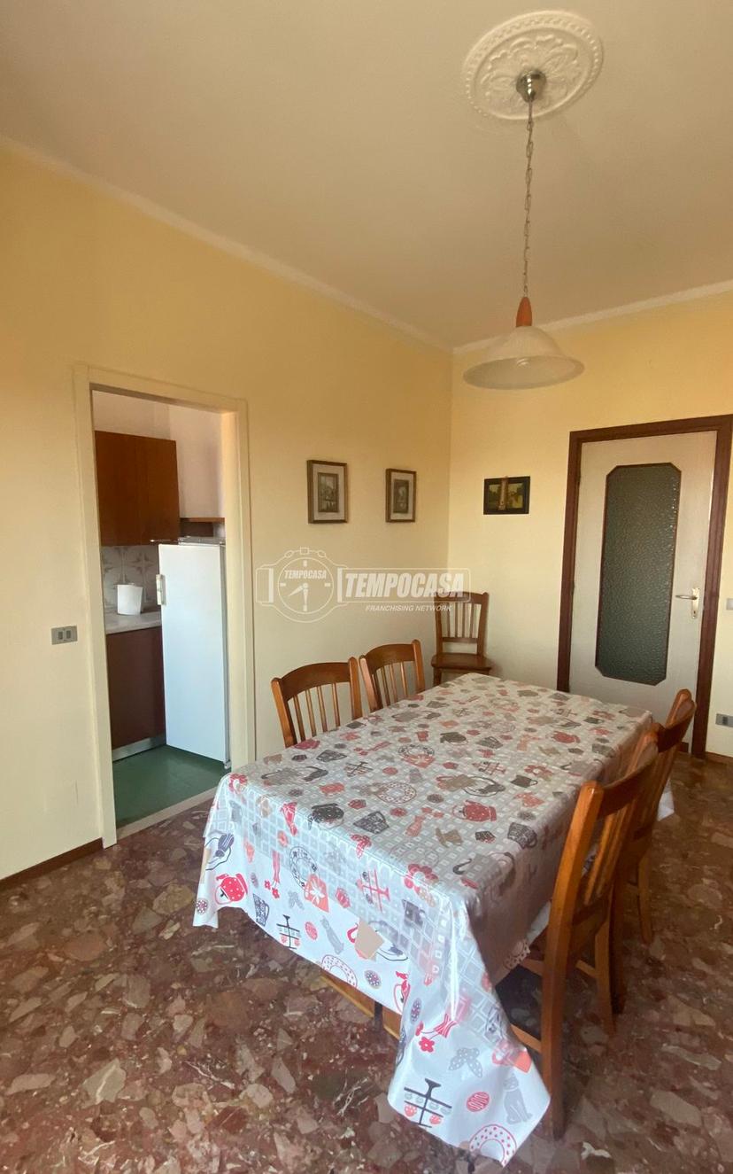 Trilocale in Via Lomellina, Voghera