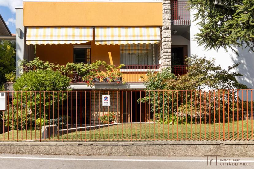Villa in Via Raboni, Bergamo