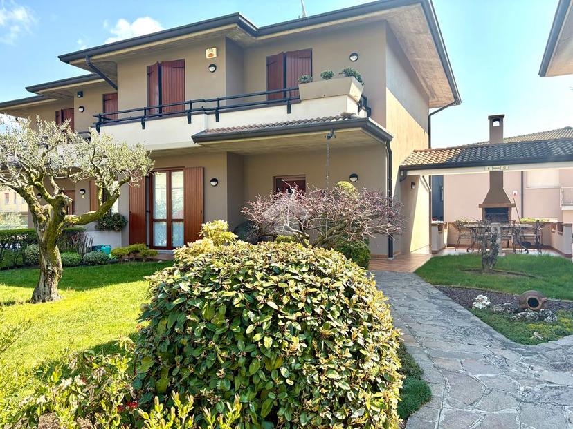 Villa in Via Armando Lottieri 9, Concesio — foto 2 di 5