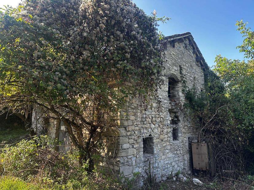 Baita in Molobbio, Schignano — foto 2 di 5