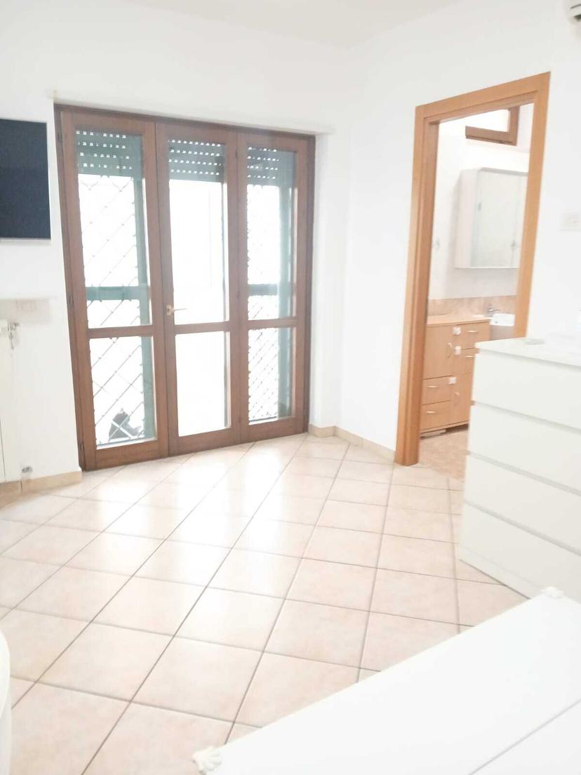Bilocale in Via 4 Novembre, Pontecagnano Faiano — foto 2 di 5