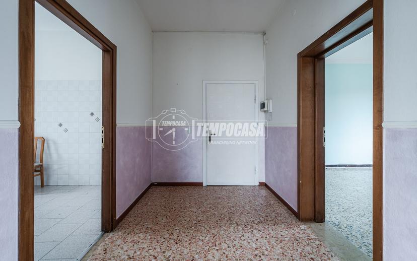 Trilocale in Via San Martino, Correggio — foto 5 di 5