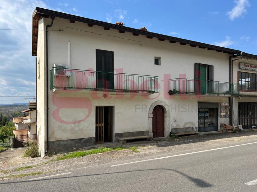 Trilocale in Contrada Cortesano Snc, Faicchio — foto 3 di 5