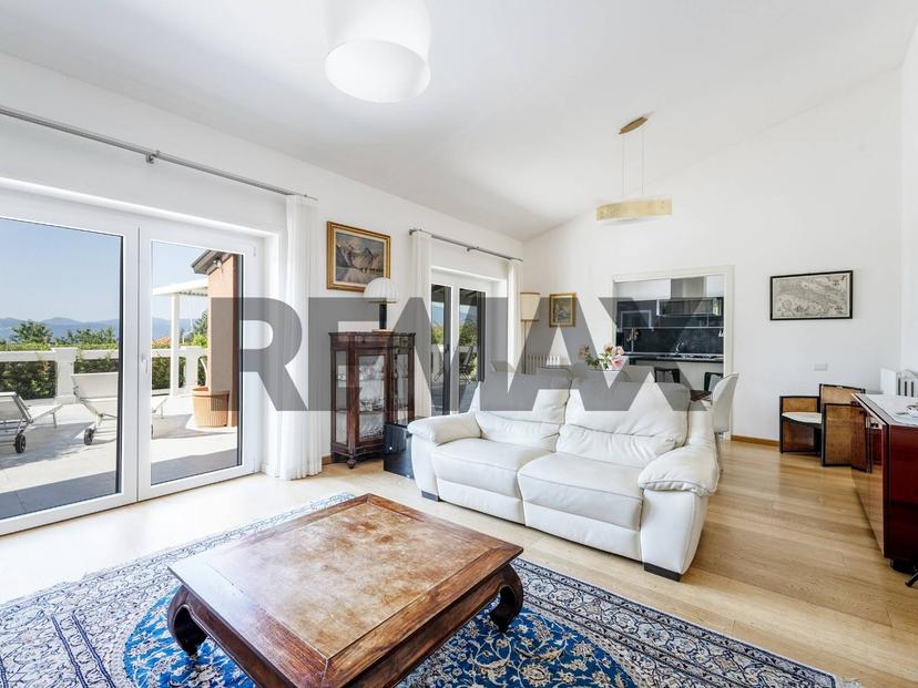 Villa in Via Trieste 500, Arizzano — foto 4 di 5