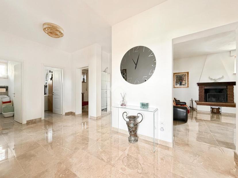 Villa in Via Naronchi 26, Colognola ai Colli — foto 4 di 5