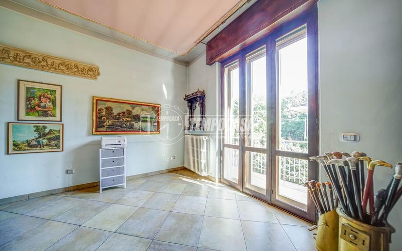 Casa indipendente in Via Rovigo, Samarate