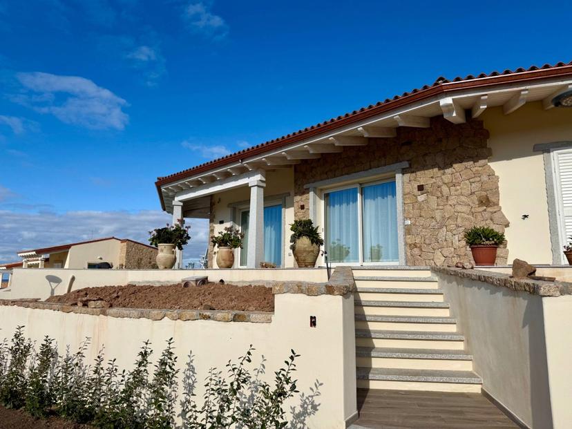 Villa in Isola Rossa, Trinità d'Agultu e Vignola