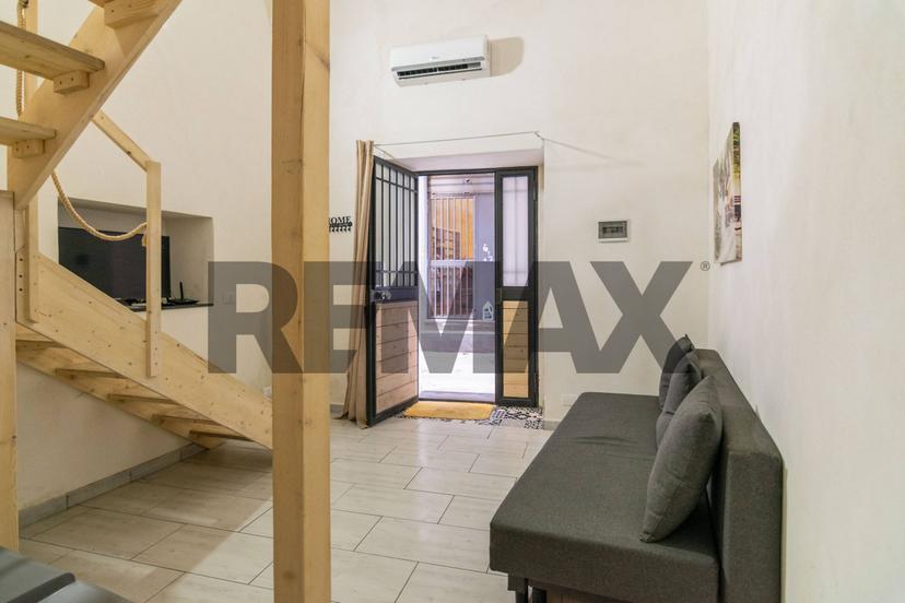 Monolocale in Via Sottile 7, Catania