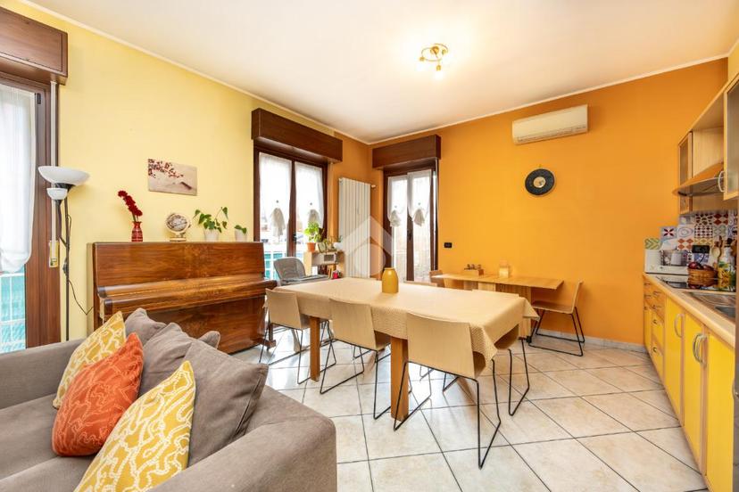 Trilocale in Via Giuseppe di Vittorio 24, Gorgonzola