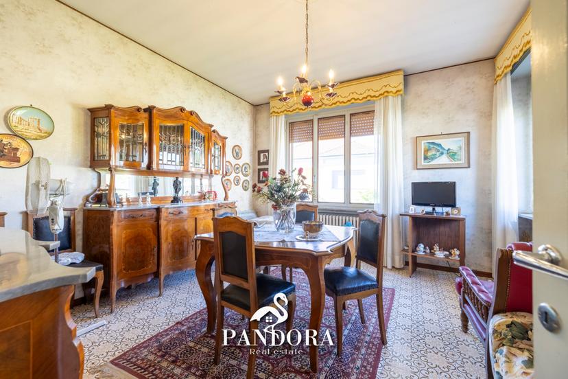 Villa in Via Monte Rosa 18, Sesto Calende — foto 3 di 5