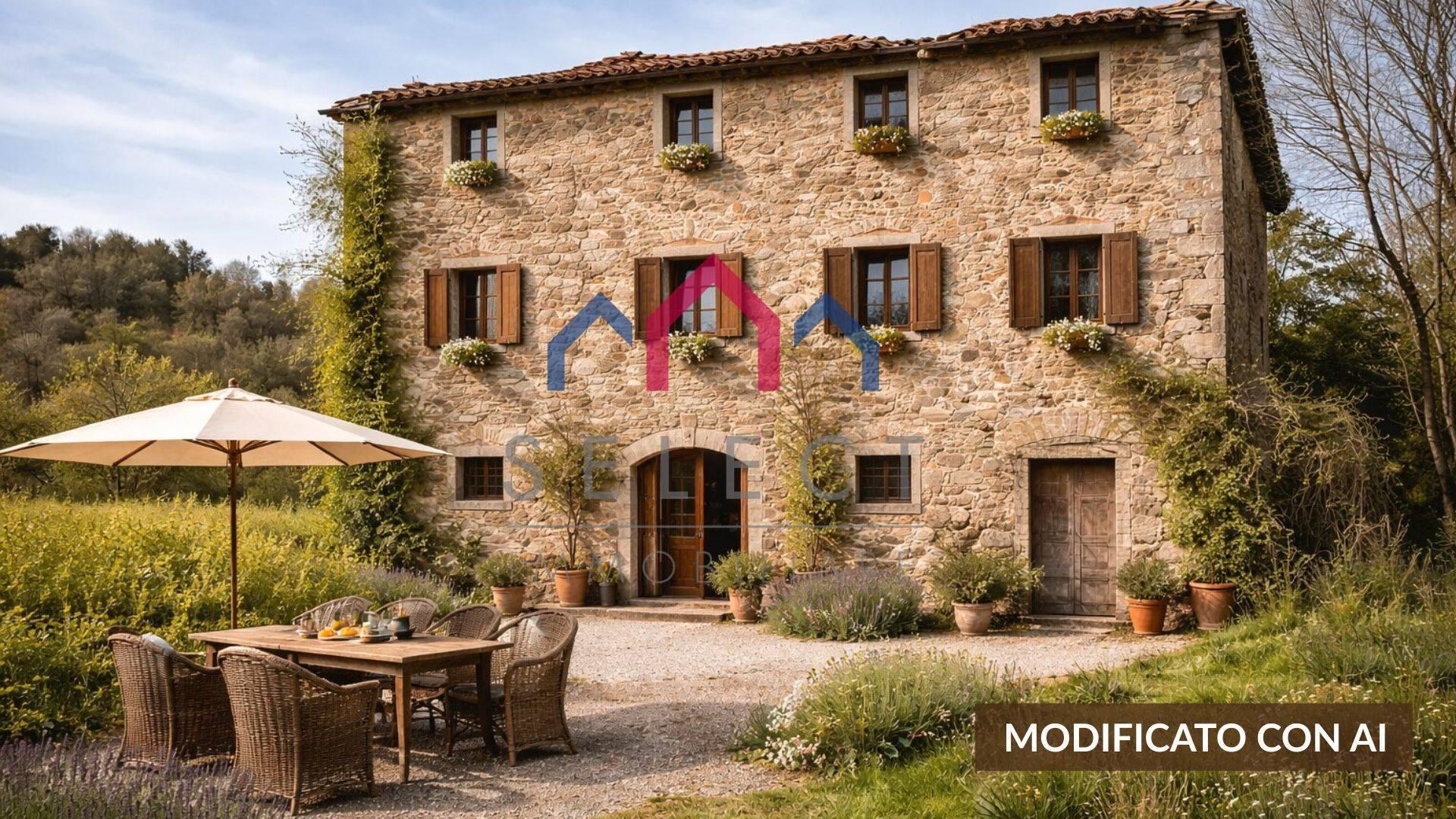 Rustico in Loc. Solceta, Castiglione di Garfagnana