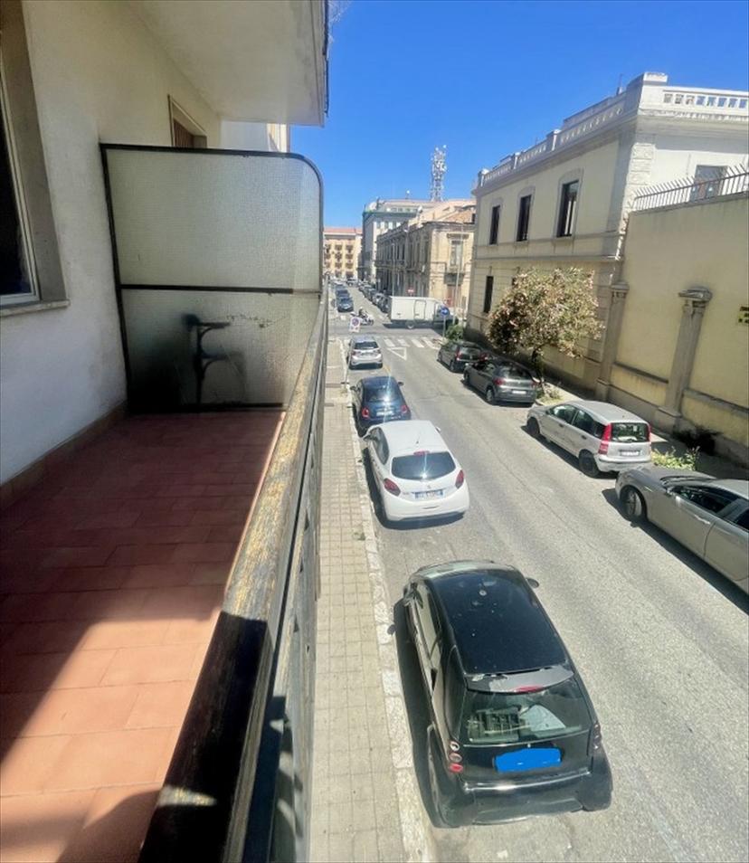 Quadrilocale in Via Cesare Battisti, Reggio di Calabria — foto 3 di 5