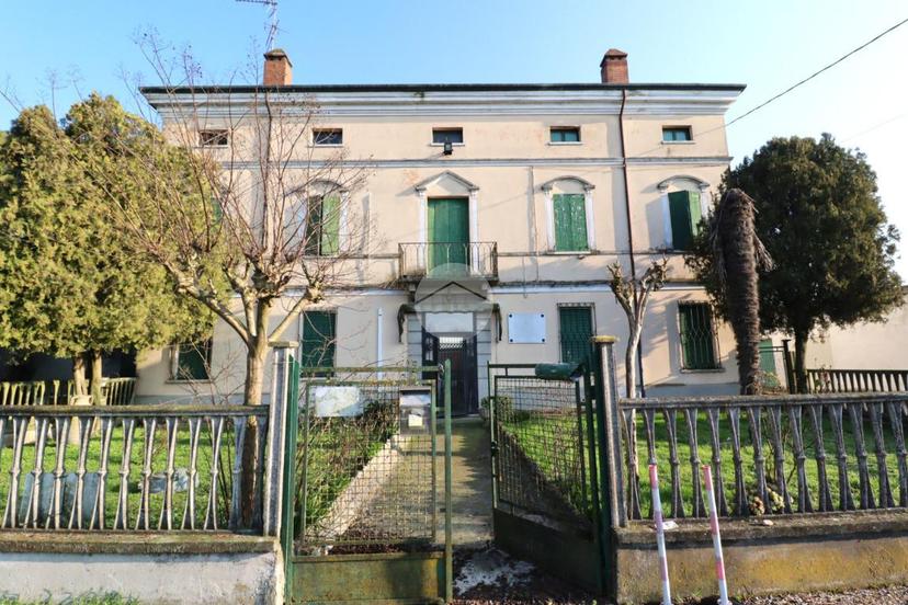 Villa in Via Colonna 33, Castelbelforte — foto 4 di 5