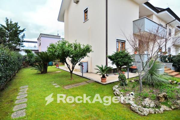Villa bifamiliare in Via Ombrone 5, Latina — foto 3 di 5