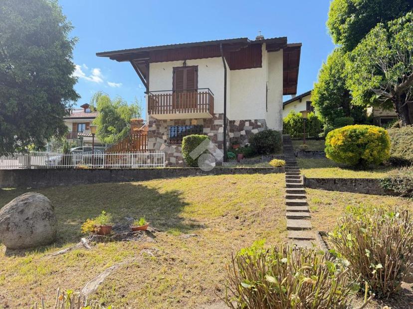 Villa in Via Pradegnano 4, Carenno — foto 2 di 5