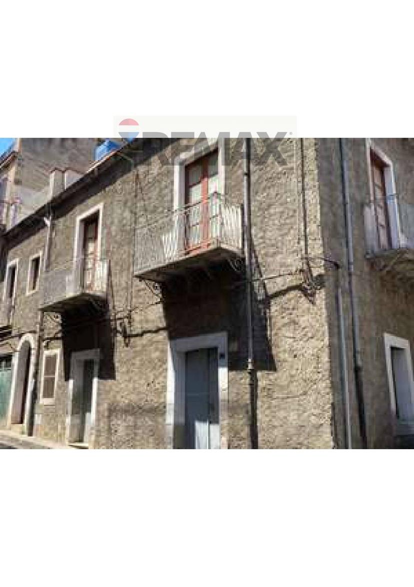 Casa indipendente in Via Oliveto II Snc, Sant'Agata di Militello — foto 2 di 5