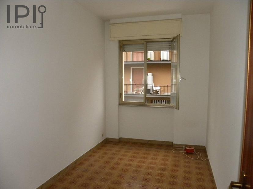 Trilocale in dei Piani 21, Cengio — foto 3 di 5