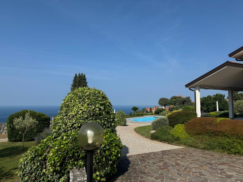 Villa in Contovello 607, Trieste
