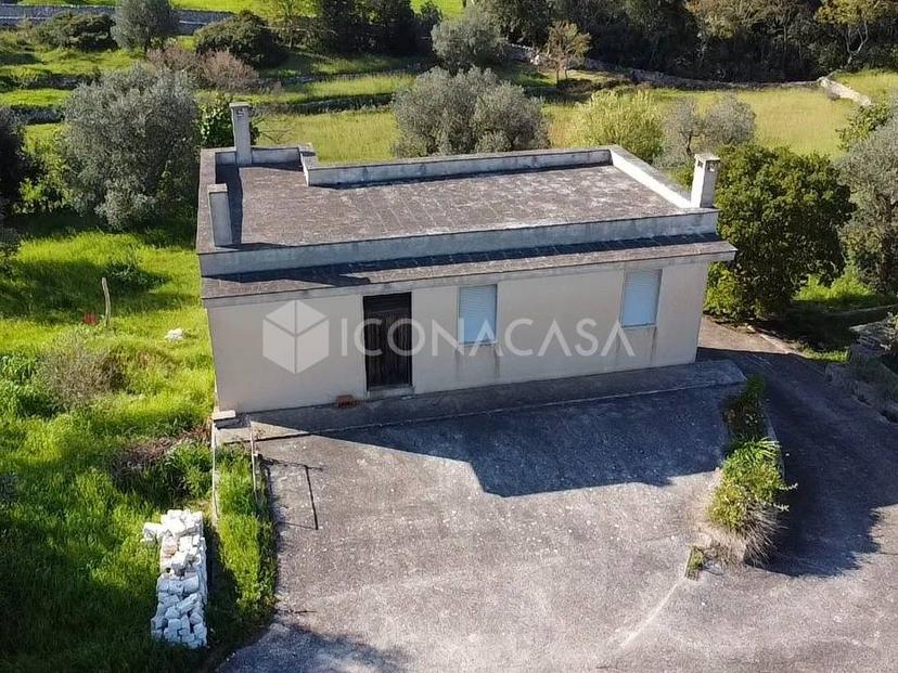 Trullo in Viale Valle d'Itria S.N.C., Cisternino — foto 3 di 5