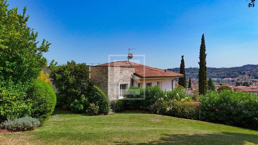 Villa in Via dei Colli, Salò