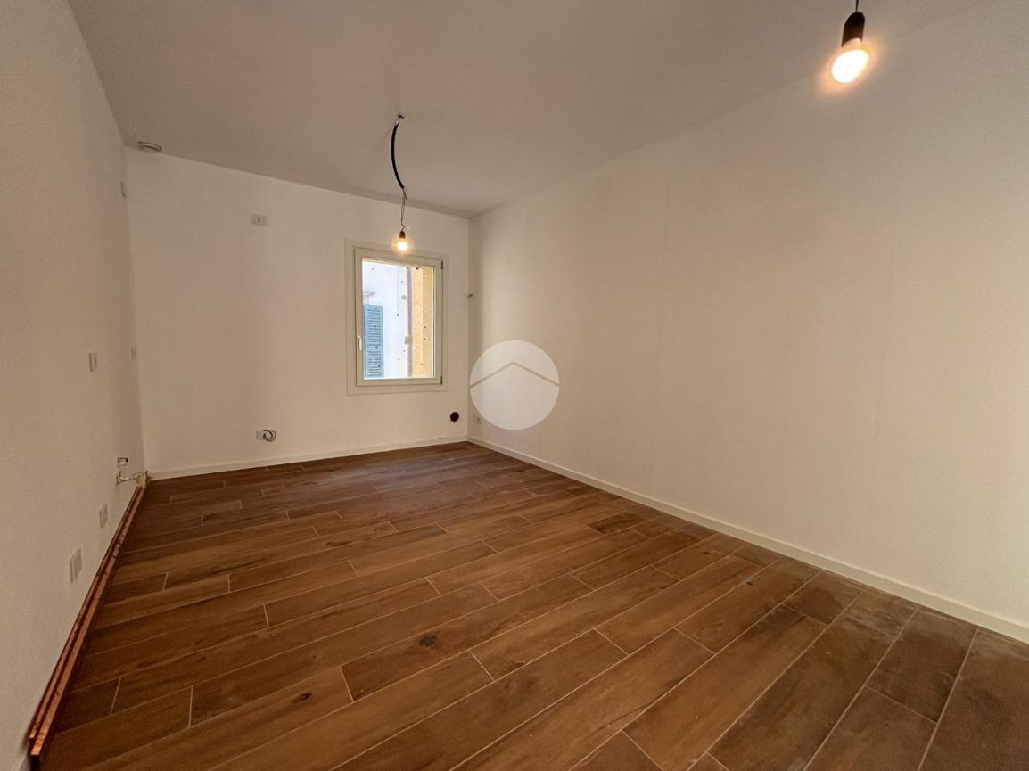 Trilocale in Via Bartolomeo Colleoni 21, Romano di Lombardia