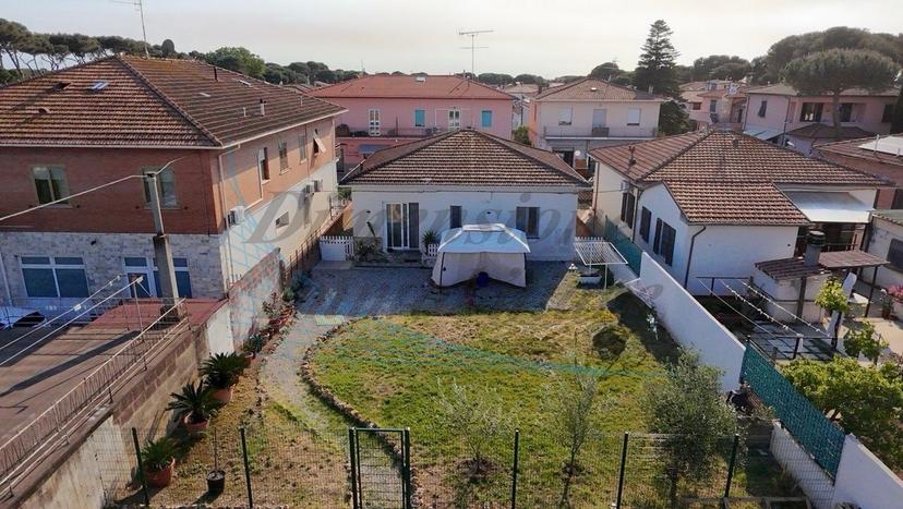 Villa in Via Buccari, Rosignano Marittimo — foto 2 di 5