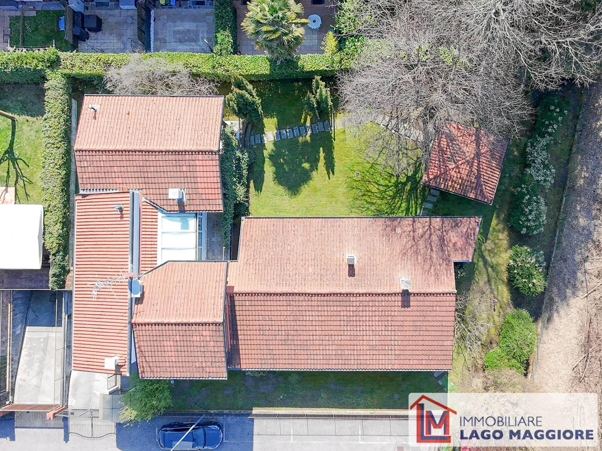 Villa in Via Eugenio Montale 37, Travedona-Monate